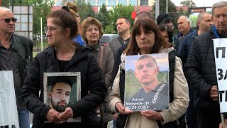 Протест срещу войната по пътищата иска справедливост за жертвите