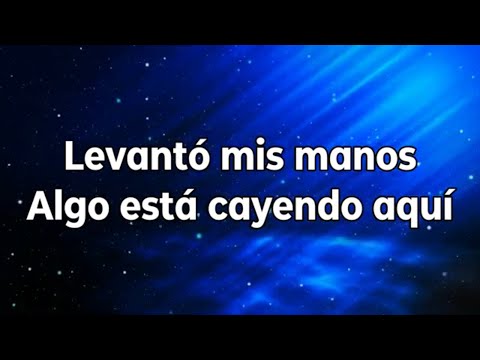 Levanto mis manos / Algo está cayendo aquí (pista/karaoke/acordes) tono mujer