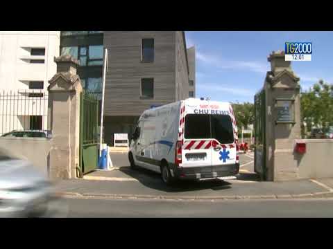 Vincent Lambert è morto, ieri sera veglia fuori ospedale