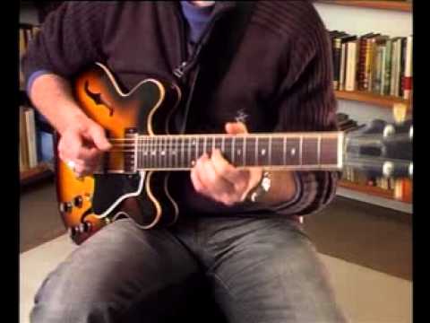 Guitar Lesson on Blues Comping - How to Use Major Triads For Blues Comping