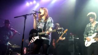 Gabrielle Aplin &#39;Light Up The Dark&#39; Live