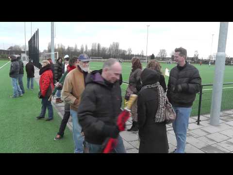 21 jan 2012 VV De Meern C2 - VV De Meern C3 vr 5-1 van het veld