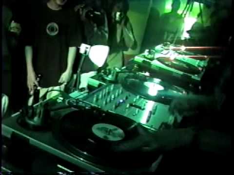 D-Ex - "Def Fresh Crew" Breakbeat Routine (2003)