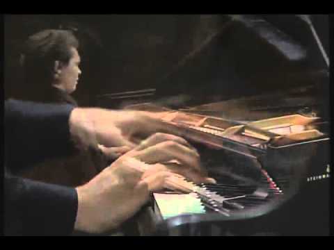 Ivo Pogorelich - Chopin - Nocturne No 2 in E flat major, Op 55