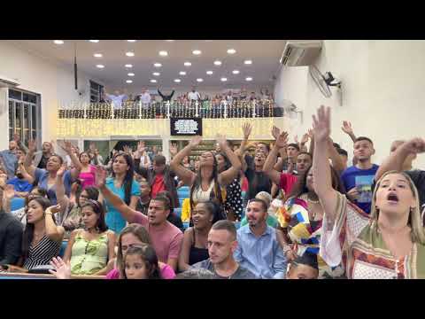 O CÉU DESCEU NA IGREJA