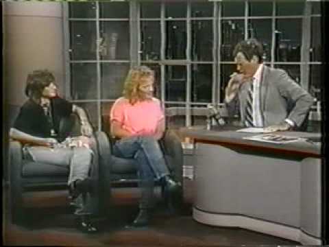 Indigo Girls - Closer To Fine on Letterman 1989