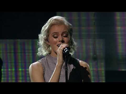 Hillsong United: "Prince of Peace" (47th Dove Awards)