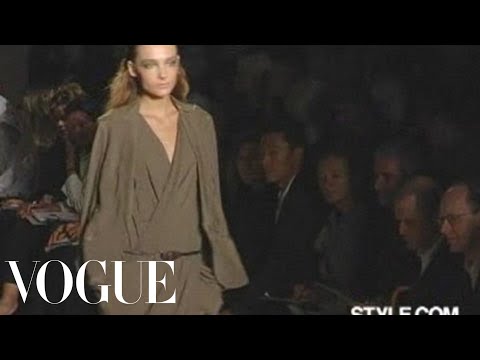 Fashion Show - Donna Karan: Spring 2007 Ready-to-Wear