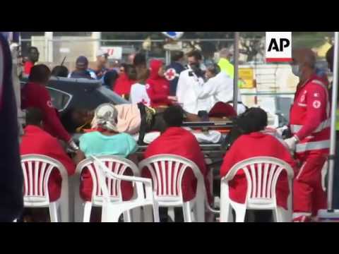 Rescue ship docks in Trapani with 420 migrants