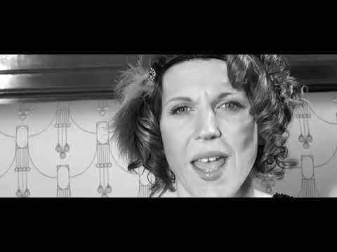 Pas née sous la bonne étoile - Lily - clip officiel