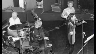 Bjork - I Can&#39;t Help Loving That Man (HQ)