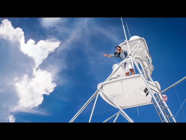 Vidéo teaser pour Steiner Marine