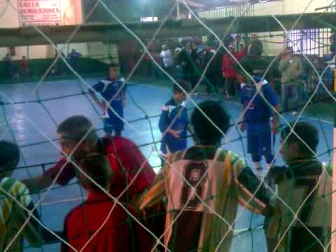 MOMENTO DE TENSION EN PARTIDO CAT 97