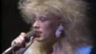 Shakatak - Live in Japan 1984 - Down On The Street