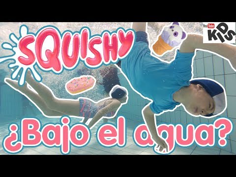 SQUISHY vs BURBUJAS Reto bajo el AGUA // Familukis