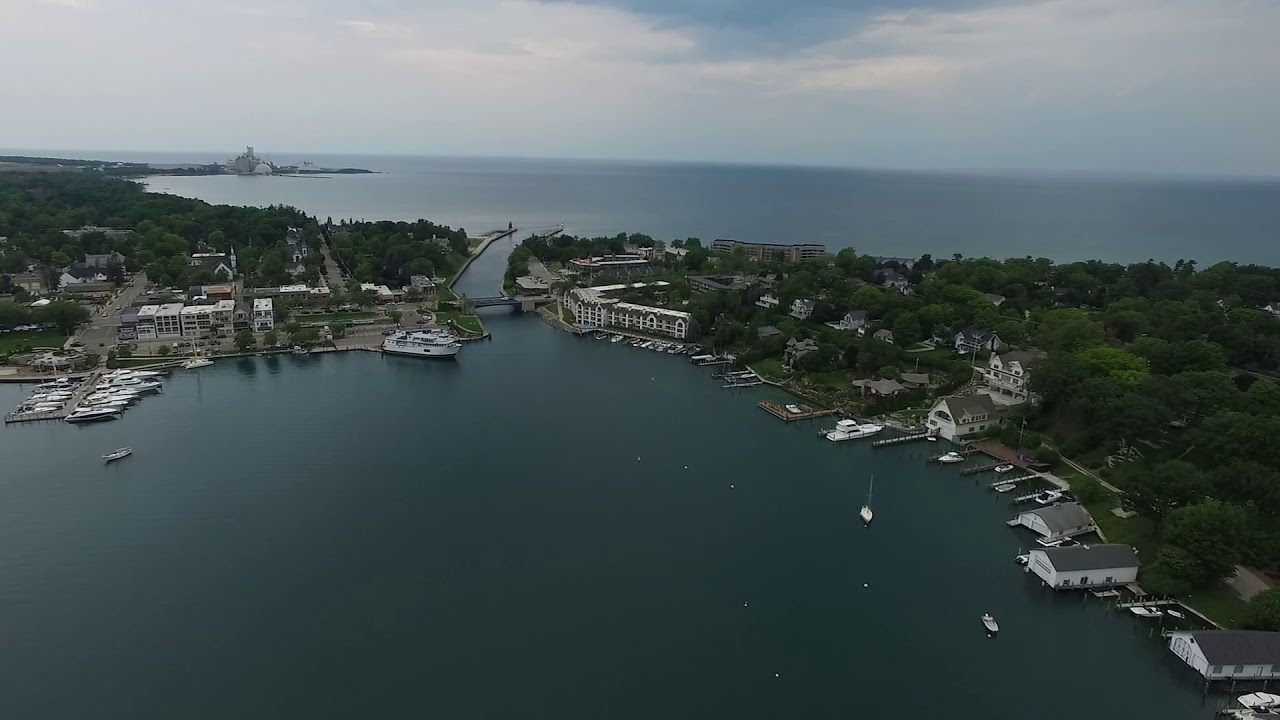 Around Charlevoix's Round Pond