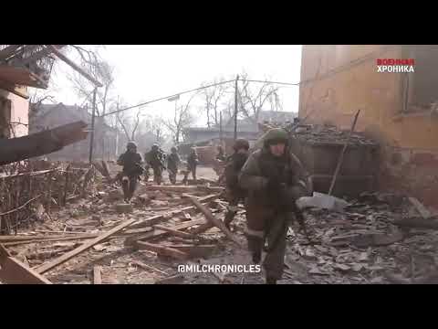Video of Russian naval infantry and DNR fighters near Azovstal in Mariupol. #ukrainerussiawar