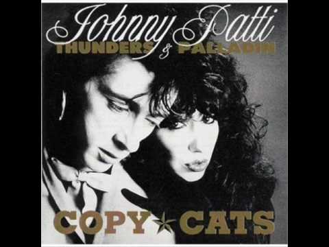 Клип Johnny Thunders & Patti Palladin - I Was Born to Cry