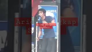 Download lagu Momen Ariel Noah Dilempar Sendal Saat Konser #arielnoah #shorts #viraltiktok mp3
