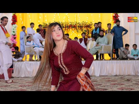 Gal Nibhanwanr Di Hoi Hayi | Chiriya Queen | Wedding Dance