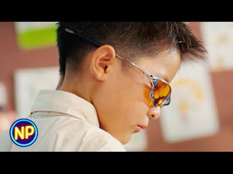 Super Glasses | CJ7 (2008) | Now Playing