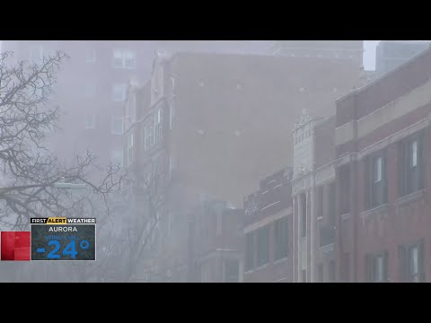 Some make best of winter storm in Hyde Park