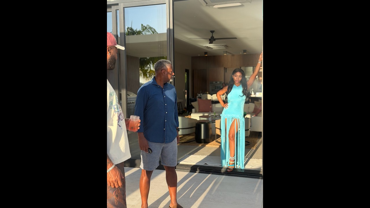 Domini catches Mr. Mitchell creeping in Turks!
