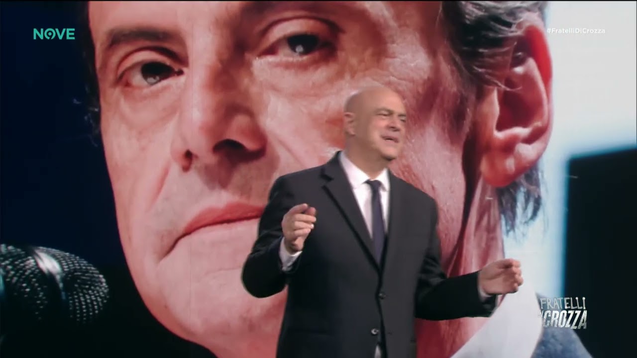 Crozza: "Calenda vuole il pareggio tra destra e sinistra, così lui diventa l'ego della bilancia"