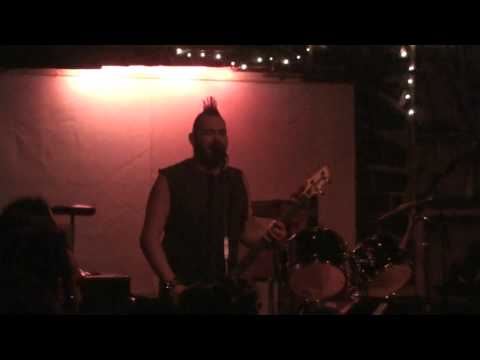 LA PURRIA- La fosa común (CSO La Fabriketa 22-4-11)