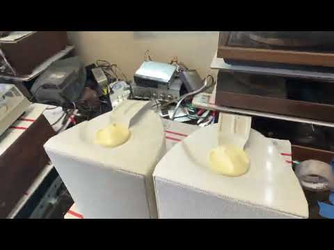 Klipsch AW-525 All Weather Outdoor Speakers w/ Mounting Brackets; Tested SEE VIDEO image 11