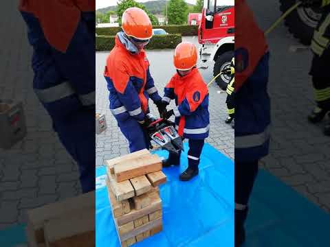 Feuerwehr Bubenreuth MTA Ausbildung THL Spreizerjenga Video1