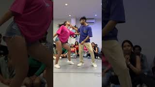 Download lagu Akhiyaan Gulaab👀🩷..Dance helping teach.[Akhiyaan gulaab, Dance workshop,dance partner, couple choreo mp3 Download lagu Akhiyaan Gulaab👀🩷..Dance helping teach.[Akhiyaan gulaab, Dance workshop,dance partner, couple choreo mp3