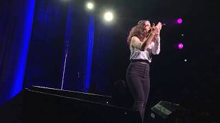 Idina. World Tour 2017 "Everybody Knows"