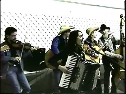 GINNY MAC & Friends Live! Greatest JOLE BLON We've Ever Heard!