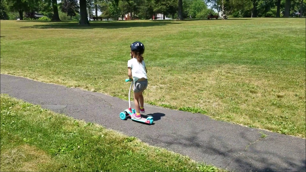 YBIKE GLX Cruze Scooter - - Fat Brain Toys