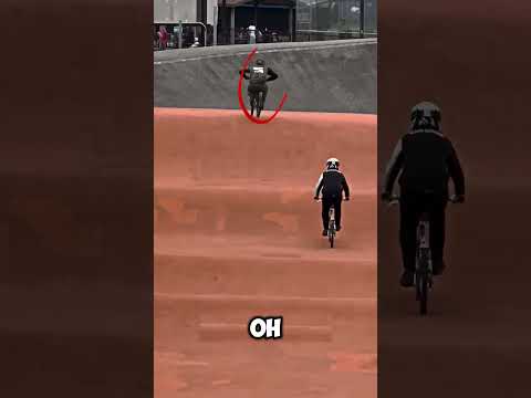 Он сорвался с места и обманул всех в гонке!