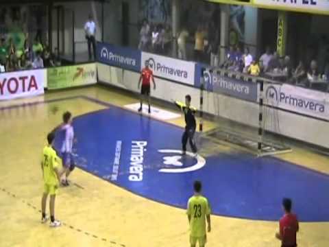 FC Porto 25-37 ABC Braga - Juvenis A - 27/05/2011 - parte1.clip5