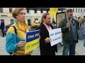 Реакция москвичей на пикет против войны с Украиной 