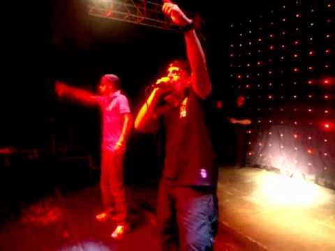 SHOW MC PIKENO E MENOR NITRO NIGHT VIDEO DJ PIU PIU.mp4