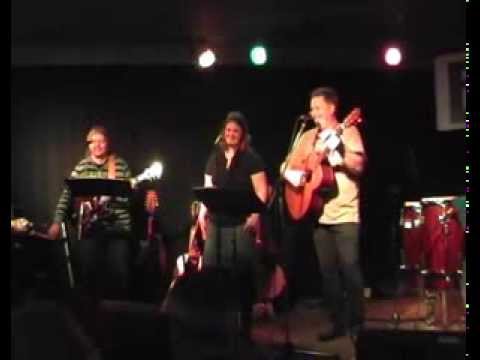 All I Need ( McKinley Black ) Live im Faircafe