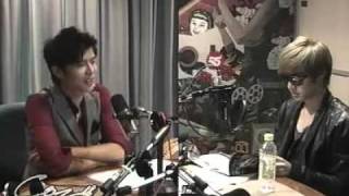 [18.10.2011] SS501 Kim Hyun Joong & Kim Kyu Jong @ Love FM radio (P2/4)