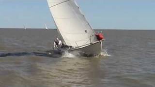 preview picture of video 'Gimli Sailing. The Scallywag'
