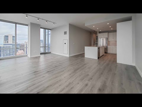 A River North 2-bedroom CB4 at the new One Chicago Apartments
