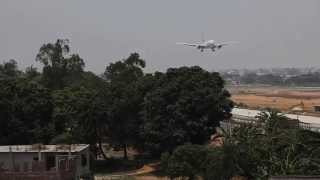 preview picture of video 'HZ-AKO Boeing 777-200ER Saudi Arabian Airlines Landing at DAC'