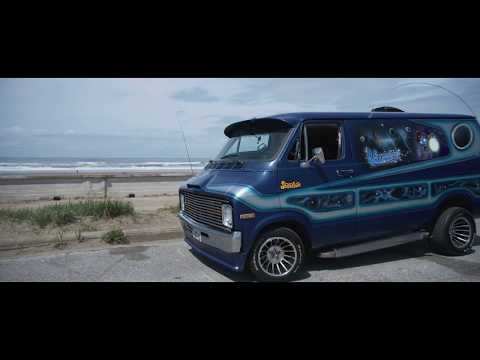 Dodge Van and Plymouth Satellite - Dirty Donny - 4K