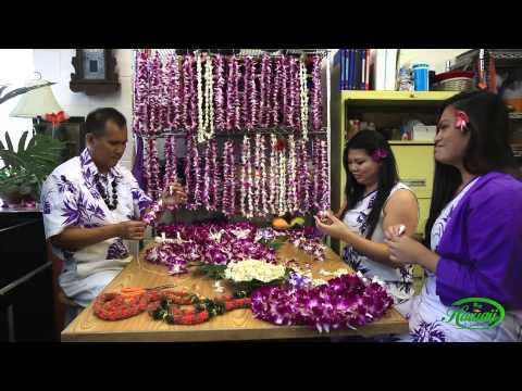 Hawaii Airport Lei Greeting