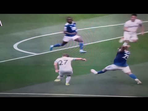 Maxwel Cornet goal vs Leicester