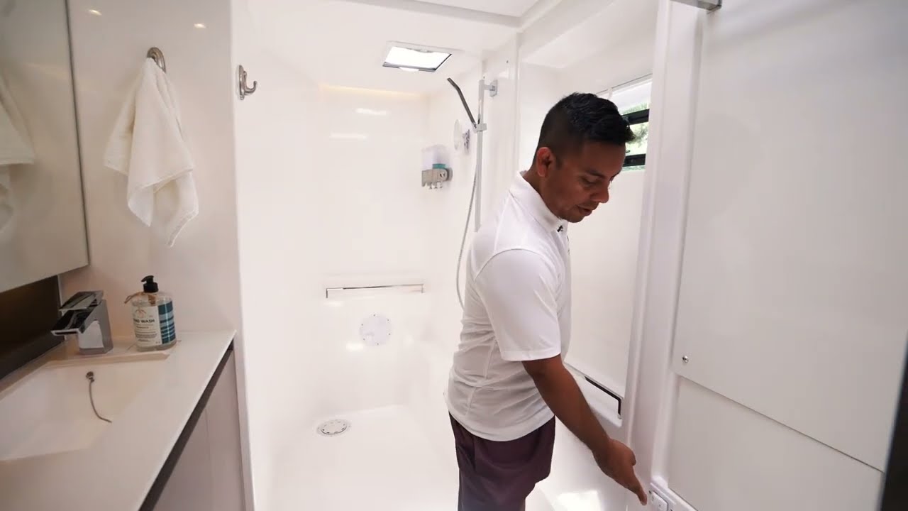 Leopard 50 - How To: Heads Operation