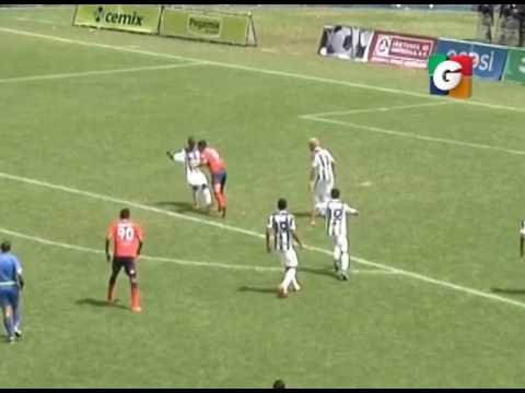 Video Resumen: Antigua 2-1 Xelajú,MC - Apertura 2016, Jornada 10.