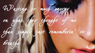 Christina Aguilera - Keep On Singin&#39; My Song (Lyrics)